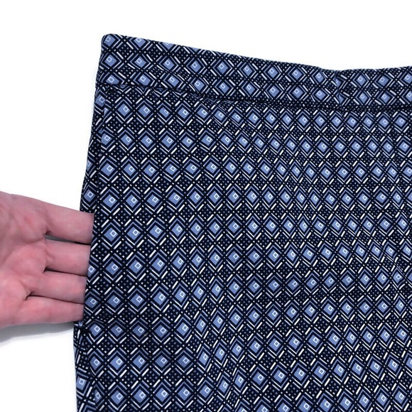 MARIO SERRANI Italy Blue & White Bermuda Shorts 16 - Picture 6 of 16